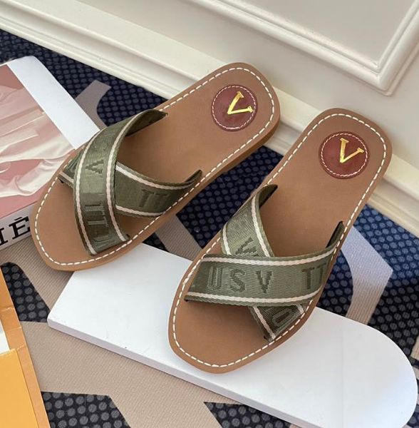 

2023 new summer beach slippers cross flats sandals lvv chic brand designer lady loafer mules luxury slides women elegant canvas shoes, Black