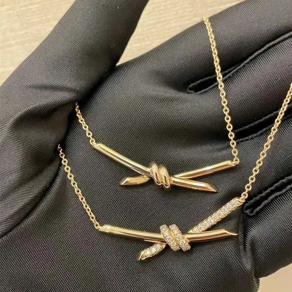 

internet celebrity v gold tiffayffay knot necklace cnc18k rose gold diamond set knot full of diamond bone ailing clavicle chain, Black