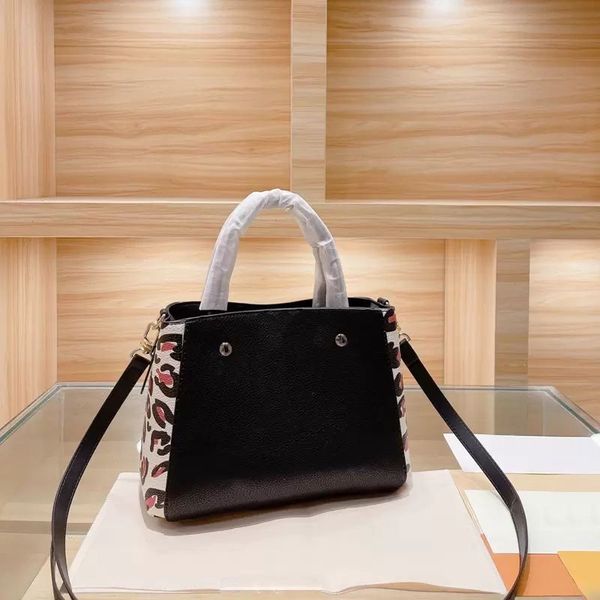 

2023 designer shoulder bags handbags cross body totes luxury bag handbag high-end leopard print advanced relief classic genuine leather cowh, Black;red