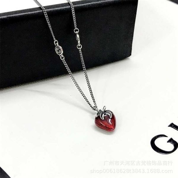 

70% off designer jewelry bracelet necklace ring strawberry 925 vintage clavicle chain women's love shaped glue dropping pendant, Silver