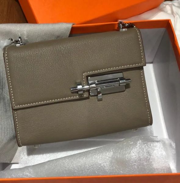 

2023 new cowskin 18cm designer bolt bag fashion bags shoulder bags women lady genuine leather handbag factory wholesale high quality