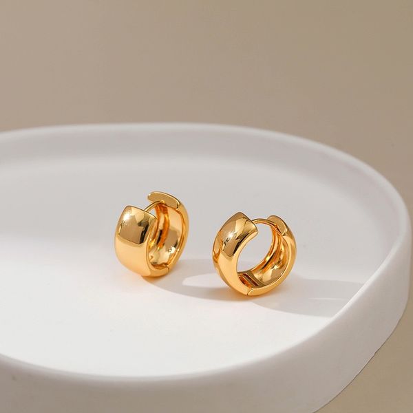 

ins style stud earrings designer earrings for woman electroplating process 18k gold earring designer party wedding anniversary gift plain ri, White