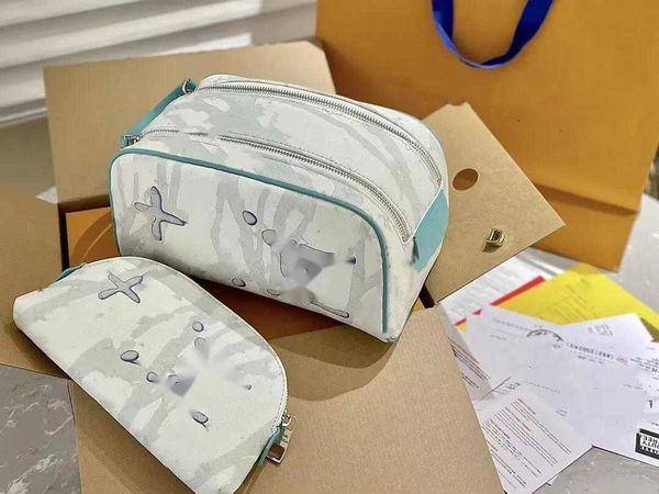 

2023 fashion women designer cosmetic bags organizer famous makeup bag travel pouch make up ladies cluch purses organizador toiletry ink and