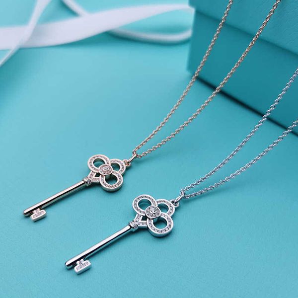 

internet celebrity tiffayffay diamond small heart crown key necklace s925 silver plated 18k rose gold lock bone chain light luxury style gir, Black