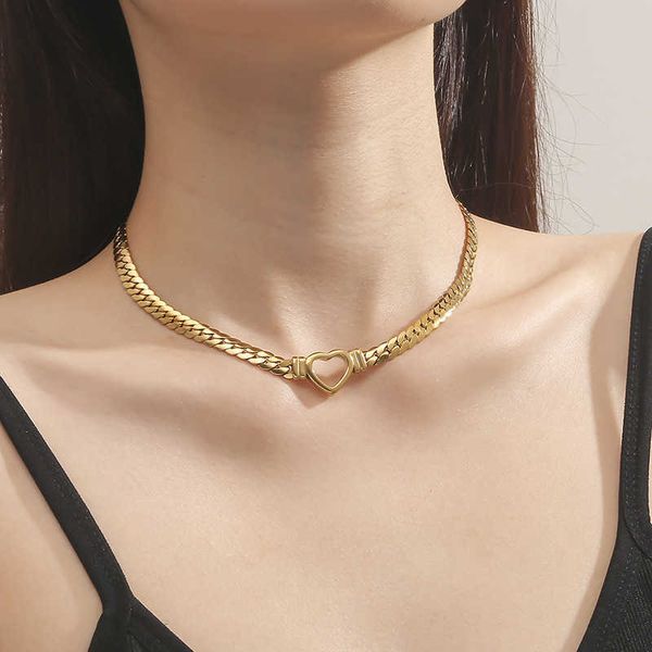 

pendant necklaces new in stainless steel gold color hollow heart necklaces snake bone chain choker pendants for women fashion party jewelry, Silver