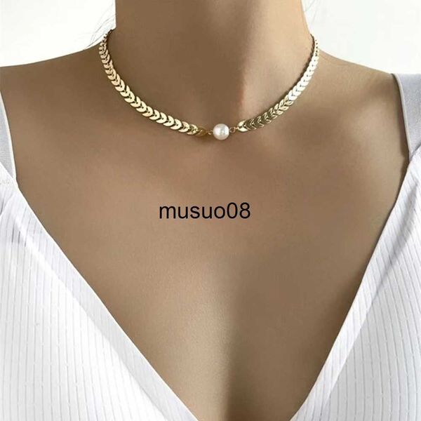 

pendant necklaces 2022 new fashion simple personality golden silver color fishbone handmade chain neck party jewelry exquisite gifts wholesa