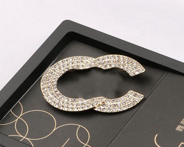 

20style letters brooch luxury brand design women small sweet wind brooches pearl suit pin jewelry clothing decoration 781017, Gray
