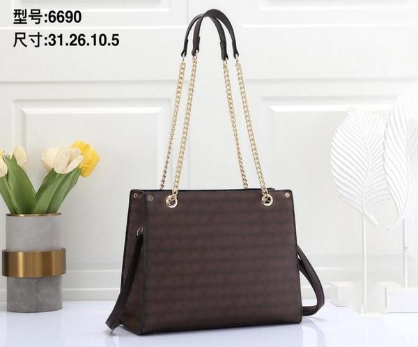 

designer bag the tote bag luxury designer women crossbody shoulderbags classic large capacity handbag messenger designer wallet m005