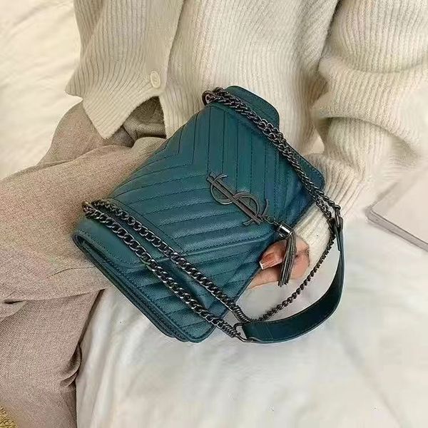

ladies' new fashion blue diamond chain bag fashion shoulder slung small square bag multi-layer large capacity.