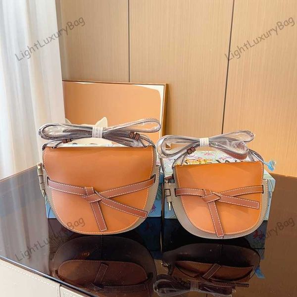 

designer classic shoulder bag lady handbag genuine leather embroidery letters on strap crossbody bags fashion letter waist wallet female pur