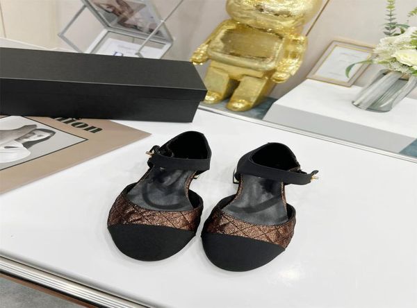 

variety of choices color matching sandals women 2022 spring tweed baotou women039s single shoes midheel thick heel round head 4321368, Black