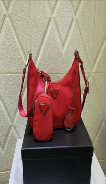 

2005 edition whole nylon hobo women shoulder bag chest pack lady tote chains handbags purse messenger bag3151468