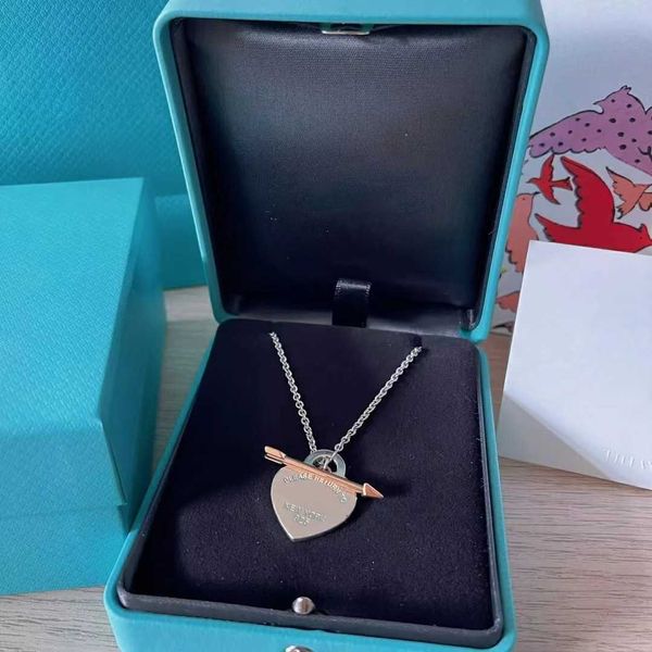 

versatile new tiffay love arrow necklace s925 sterling silver women's heart english hanging tag archery lock collar, Black