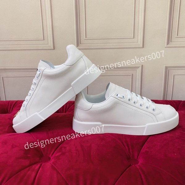 

new designer mans woman shoe leather lace up men fashion platform oversized sneakers white black mens womens luxury casual shoes2023