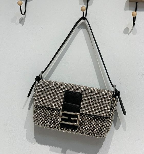 

ladies fashion handbags new personality versatile creative small square bag fashion trend casual one shoulder oblique bag women