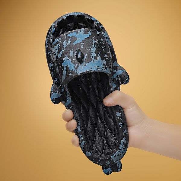 

2023 new style couples shark slippers mens fashion indoors slippers shark casual shoes non-slip shoes women beach slides, Black