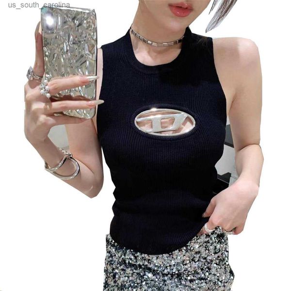 

camis luxury women t shirt hollow chest design sleeveless knit camis ins fashion knitted tank fashion yong lady girl vest l230522, White