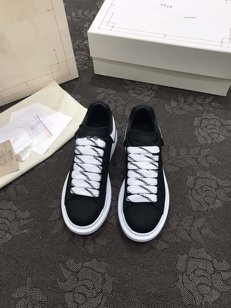 

new luxury designer casual shoes classic men women calfskin shoes vintage sneakers reflective sneaker print leisure shoes 0602, Black