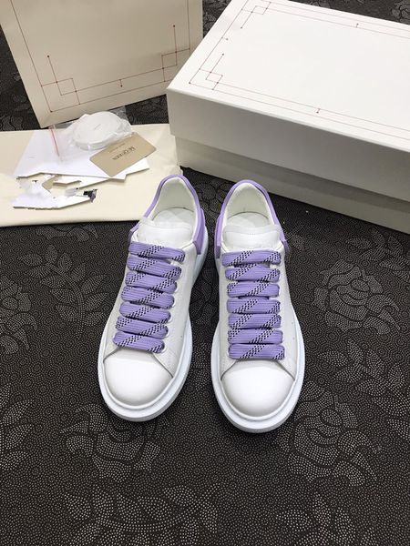 

2023 new r casual shoes classic men women calfskin shoes vintage sneakers reflective sneaker print 0602, Black