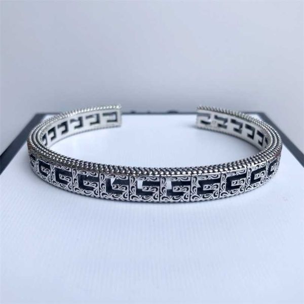 

new 2023 designer jewelry necklace square bracelet for men women refers to hollow enraved ring, Black