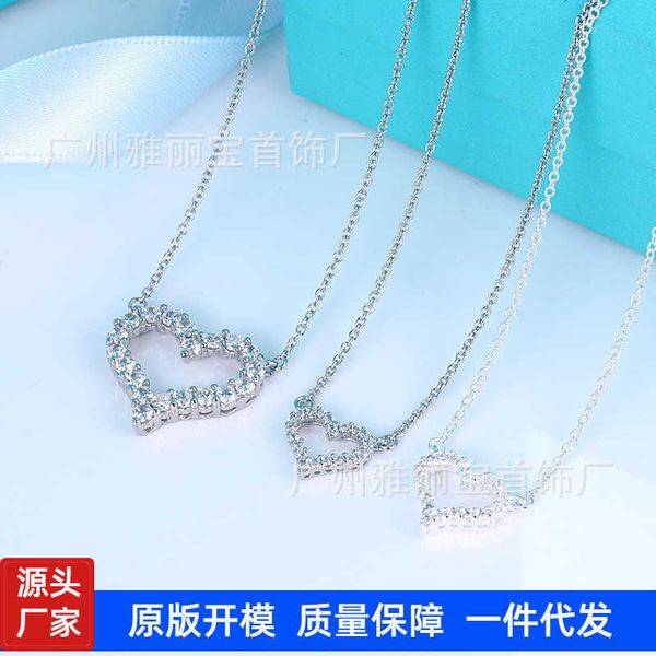 

high-quality tiffayffay's same japanese and korean heart hollow peach necklace female shaped diamond pendant, Black