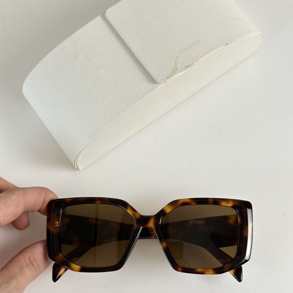 

luxury sunglasses polaroid lens designer letter womens mens goggle senior eyewear for women eyeglasses frame vintage metal sun glasses with, White;black