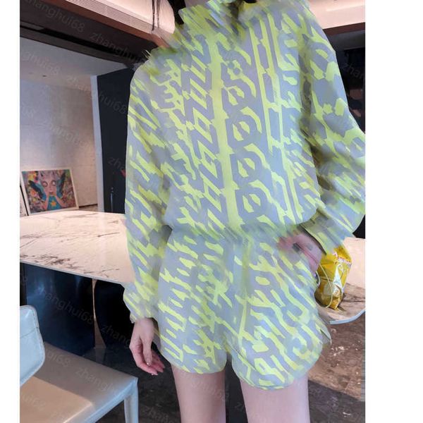 

23ss womens designer clothing casual suit women shorts sets stand neck hooded long sleeve sun protection windbreaker high waist shorts set w, White