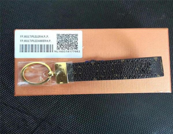 

ll2020 fashion brand dog keychain classic chic keyring women men luxury car pendant designer key chain trinket jewelry9698550, Slivery;golden