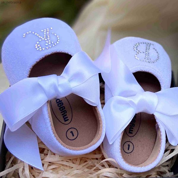 

dollbling customized name abbreviation rhinestone letter white laceup crib baby infant toddler prewalker moccasins shoes l230518