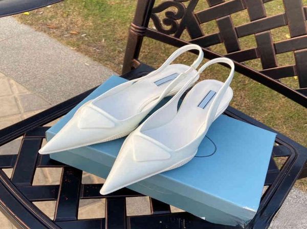 

2022 spring and summer new kitten heel sandals p home triangle oneline with baotou thin heels sandals women look thin and versati1719833, Black