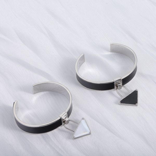 

designer new letter bracelet open stylish men's bracelet, Golden;silver