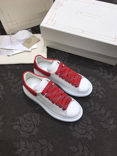 

2023 new women luxury shoes reflective sneakers designer trainers genuine leather fabric runner 0602, Black