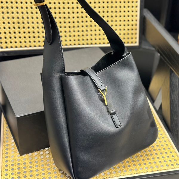 

luxury totes bag 2023 designer woman fashion totes 5a leather handbags classic letters shopping bags underbag four colors