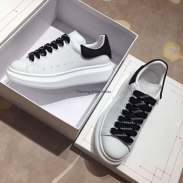 

designer mc casual queens shoes men women alexander platform sneakers luxury suede leather mens tainers outdoor chaussures 68, Black