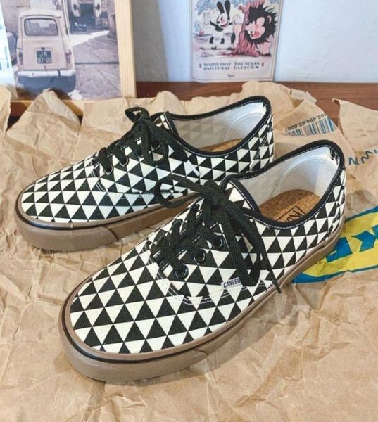 

2022 new canvas shoes women microfiber round toe flat bottom fashion simple laceup color matching wild outdoor casual shoes summe5706398, Black