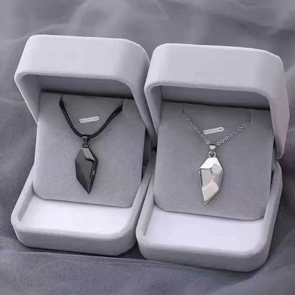 

pendant necklaces new ing stone couple necklace pair valentine's day gift creative magnet love pendant valentine's day gift j23060, Silver