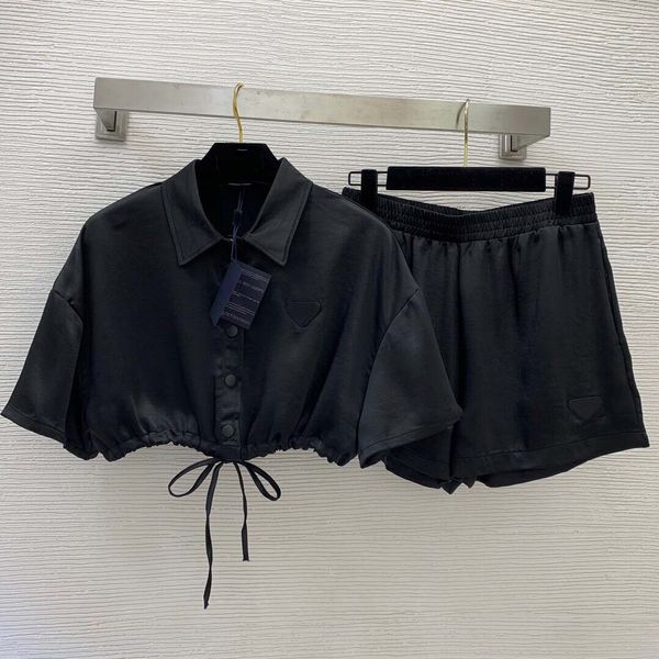 

2023 women's two piece pants set summer casual suit short sleeved hoodie elastic shorts with triangle badge sweat suit, White