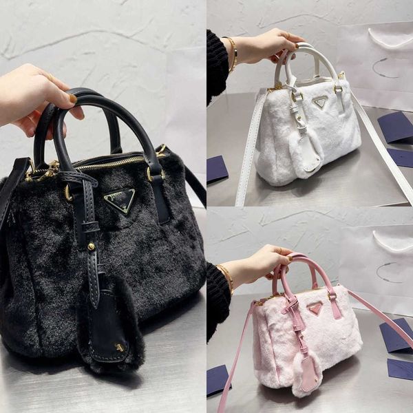 

p bag women's trendy new large capacity woolen handbag foreign style personality cross body women's bag
