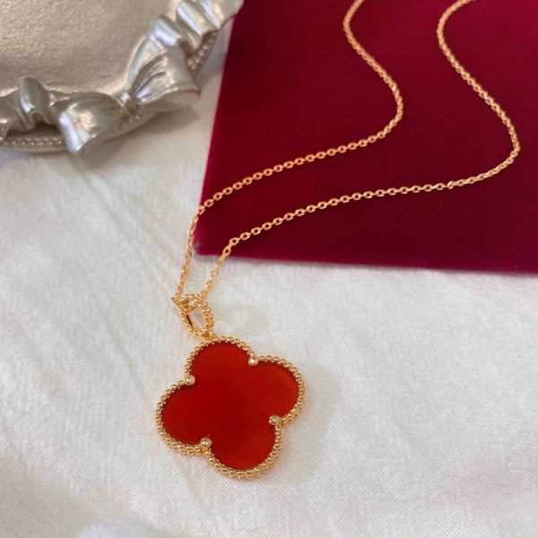

designer jewelry clover necklacetitanium steel plated with 18k gold statement jewelry accessory multi-color heart pendant luxury clover brac, Silver