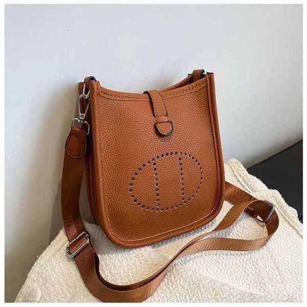 

luxury designer bags square factory handbags exported online 2023 sling bag spring fashion women solid color simple small texture single sho