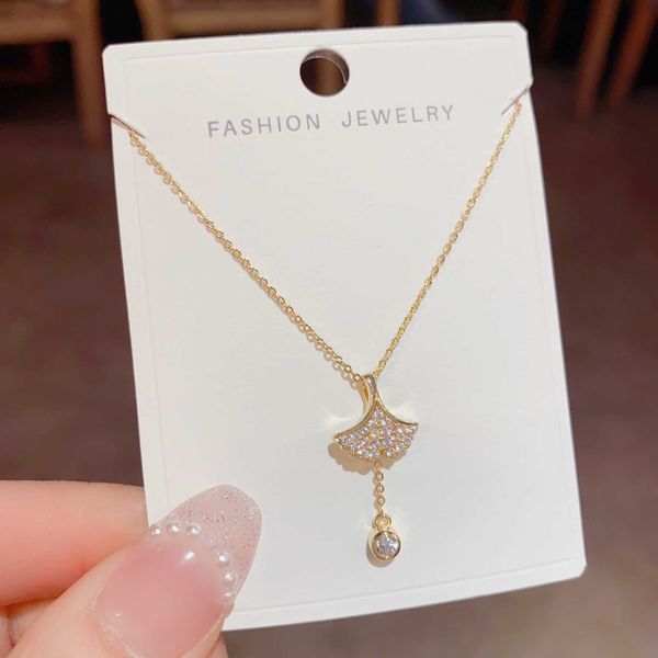 

pendant necklaces strands strings korean zircon temperament ginkgo leaf necklace 2023 new trendy popular design with a high grade and light, Silver