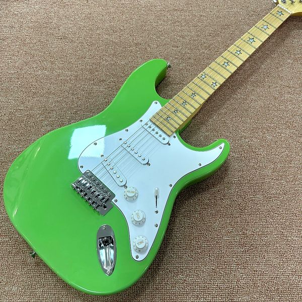 

custom shop, green st electric guitar, 22 frets maple fingerboard sss pickup ing