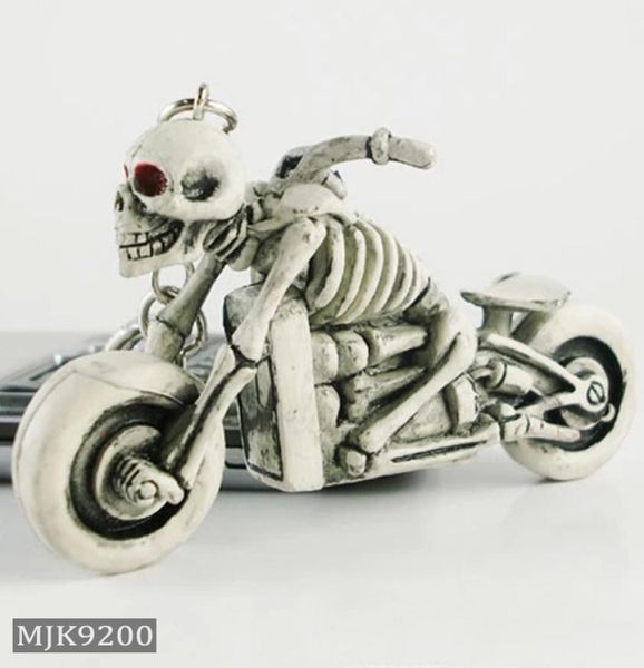 

novelty rubber devil death monster skull motor keychain men pirate jack key chain on bag car trinket llaveros male jewelry party f4041335, Silver