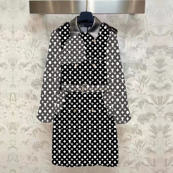 

luxury designer womens trench coats women windbreaker body letters print jacket loose belt coat female casual long trenchs coat womens desig, Tan;black
