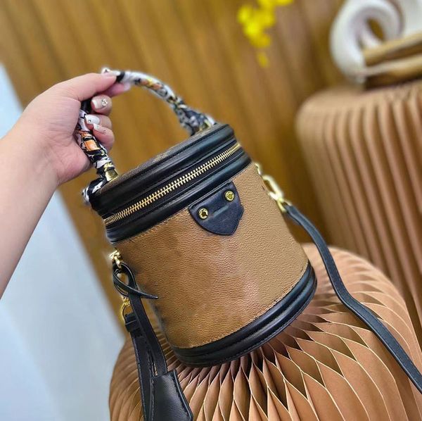 

designers bucket bag luxury women's bags rich barrels real leather classic presbyopic handbags petit noe modeling crossbody