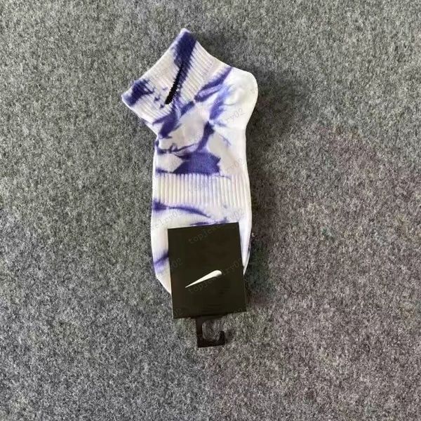 

2023 10 color fashion brand men's cotton socks new style black leisure men women socks soft breathable summer winter for male sockes