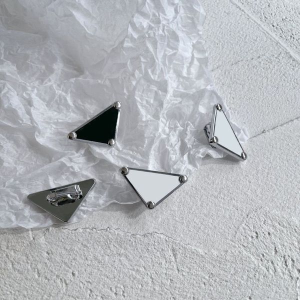 

modern earings designer triangluar letter pendant earring drop clip enamelled ohrringe dangle hoop good looking luxury earrings women with e, Golden;silver