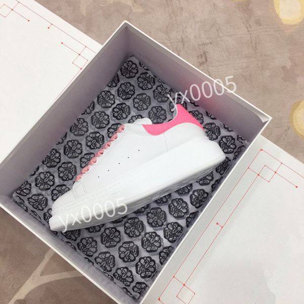 

2023mens brand designer quality flat sneaker casual shoes leather white letter overlays fashion platform sneakers, Black