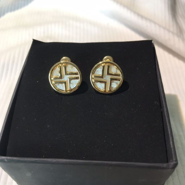 

pendant designer earrings, grand and fashionable brand women's earrings, suitable for wedding, party, jewelry and gifts, Golden;silver