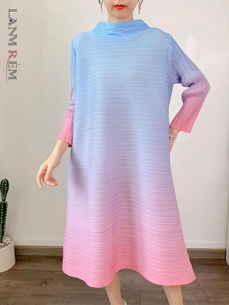 

dresses lanmrem gradient pleated dress for women stand collar long sleeves loose aline dresses female clothing 2023 spring new 2ya773, Black;gray